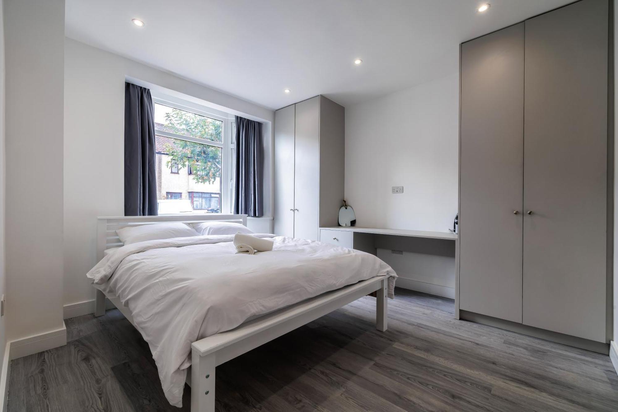 Modern Home With Driveway Parking For 2 Vehicles, Near Tottenham Hotspur Stadium, White Hart Lane Train Station Londres Exterior foto
